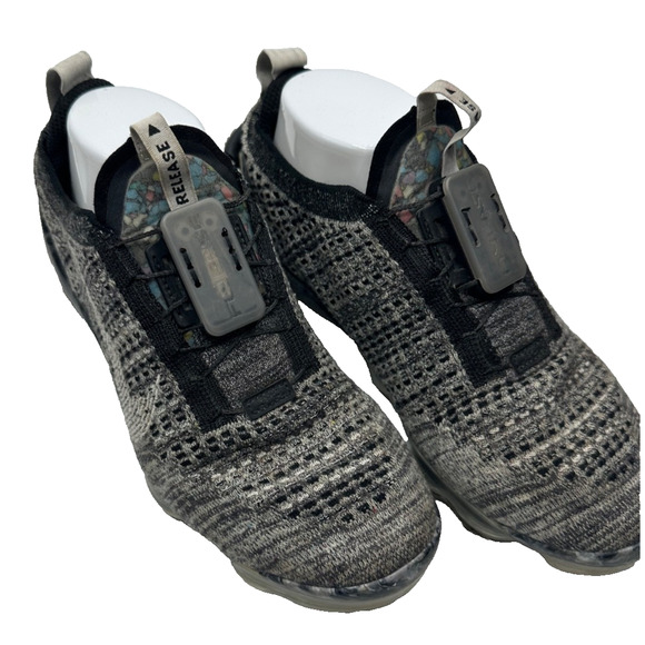 Nike VaporMax 2020 Flyknit Women's 7 Oreo Gray Black Running Shoes Sneakers - Picture 1 of 7